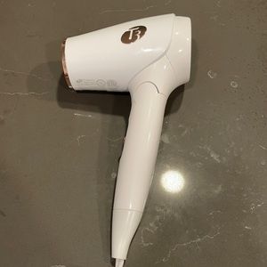 T3 Featherweight Compact